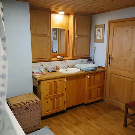 Сasa de vacaciones Les Chavautes Rustic Style *